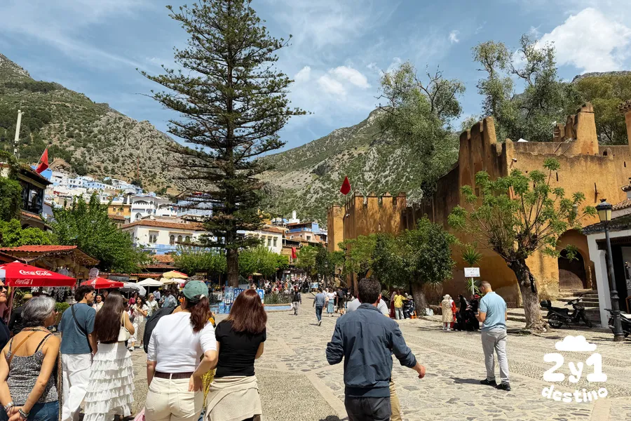 Jardín y torres de la Kasbah de Chefchaouen